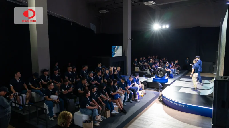 Michelin giới thiệu dòng lốp primacy 5 – êm ái, bền bỉ, cho cả xe xăng và xe điện!